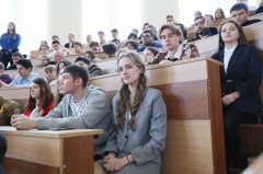 Анна Минькова поздравила обучающихся с Днем российского студенчества
